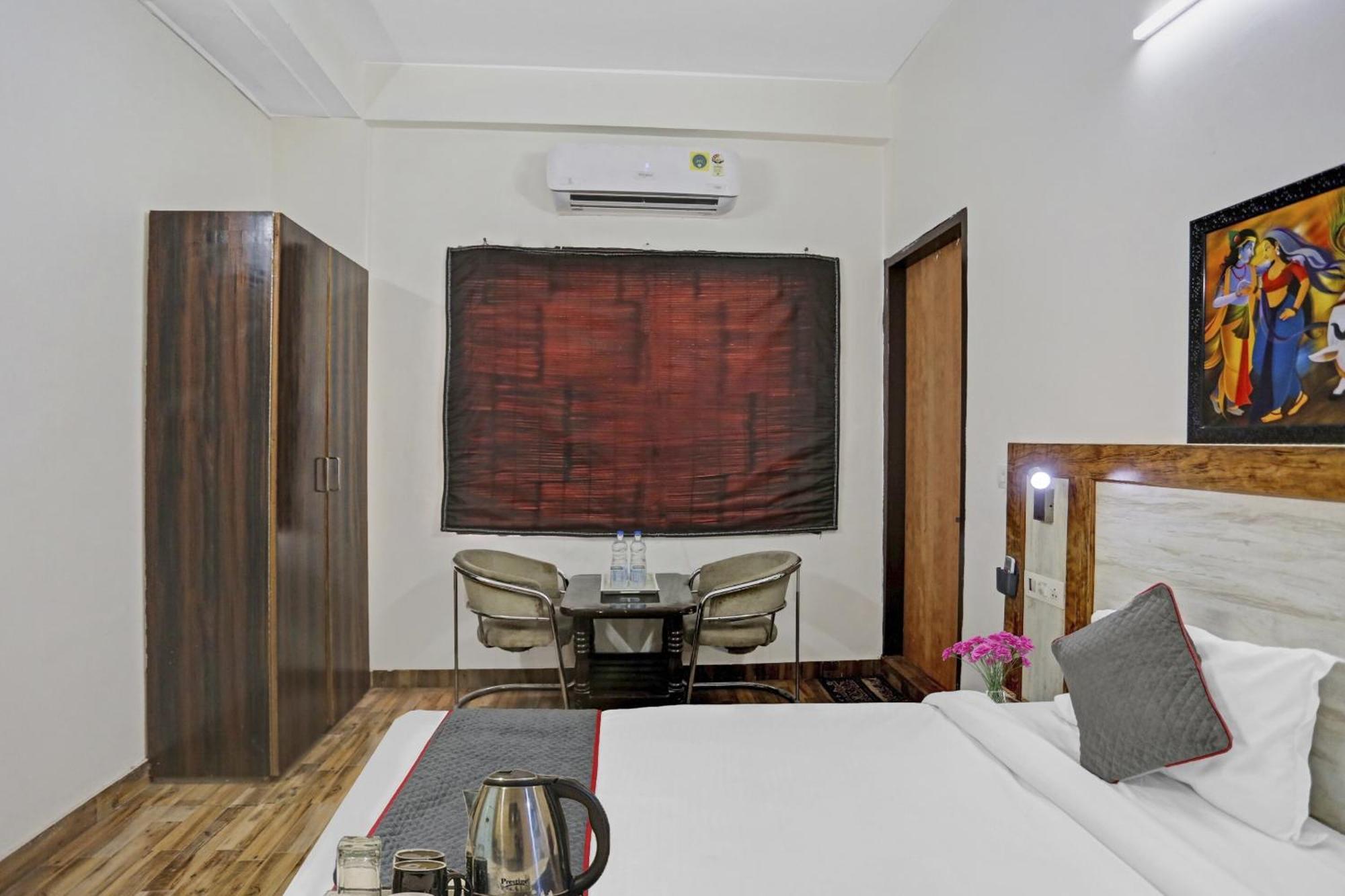 Townhouse Gn Stay Near Gnida Office Metro Station Greater Noida Buitenkant foto